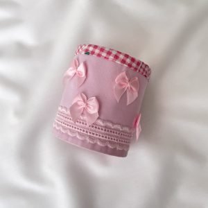 Cufflet rose laces